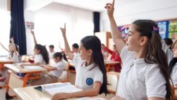 Okul kıyafetleriyle ilgili yeni karar